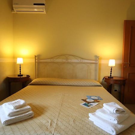 Le Terrazze B&B Formia Ngoại thất bức ảnh