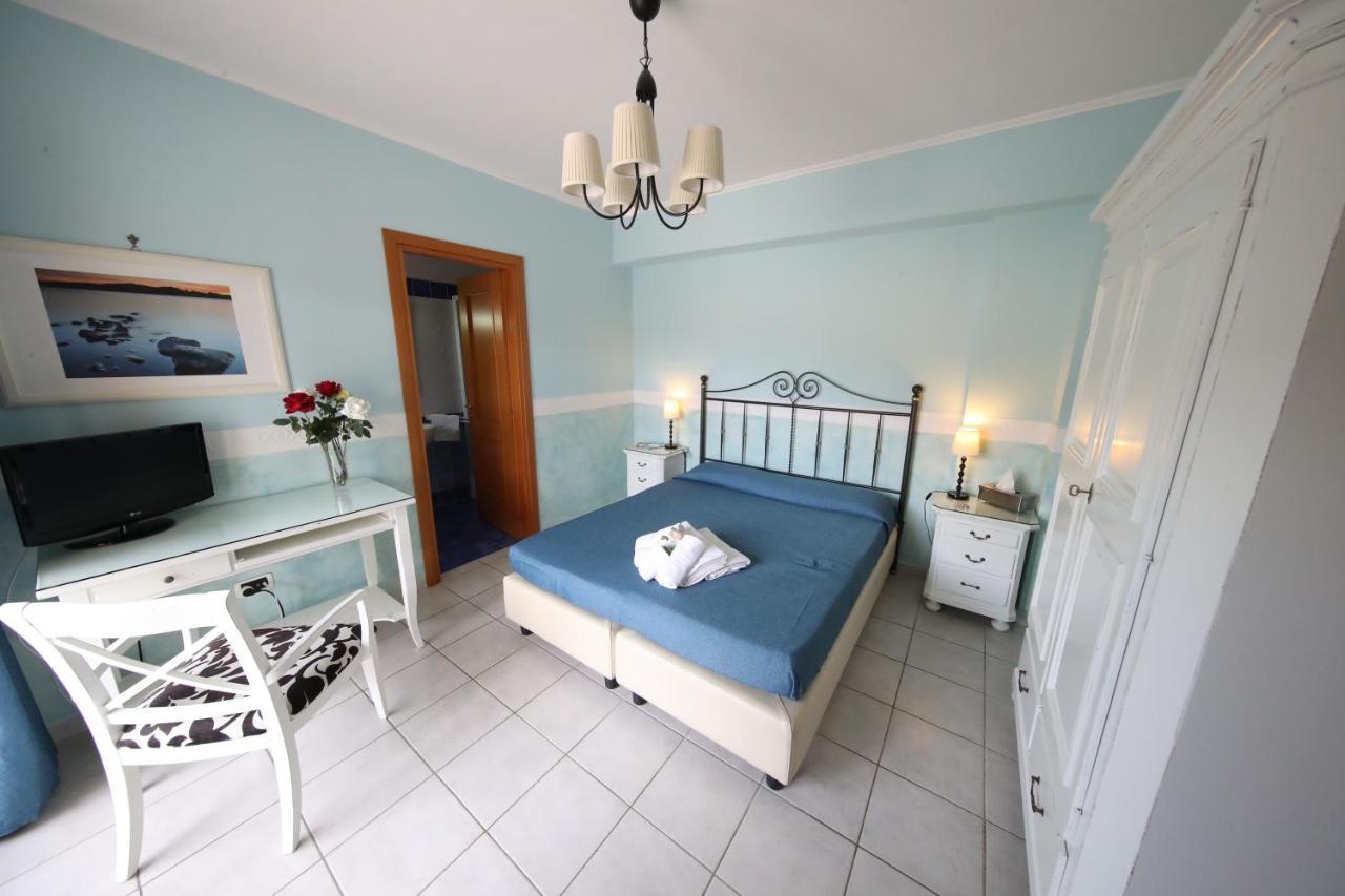 Le Terrazze B&B Formia Ngoại thất bức ảnh